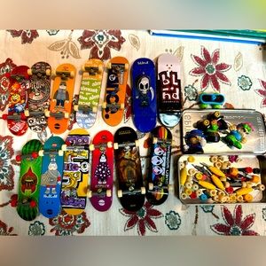 Tech Deck finger skateboards